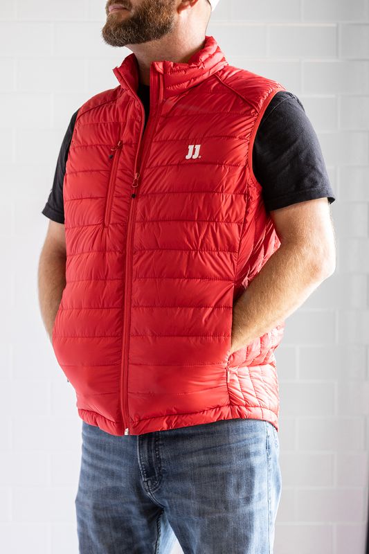 MEN&#39;S RED PUFFER VEST