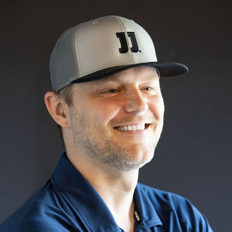GREY ADJUSTABLE HAT
