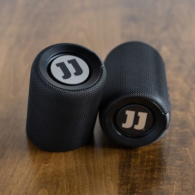 JJ BREAKAWAY WIRELESS BLUETOOTH SPEAKER