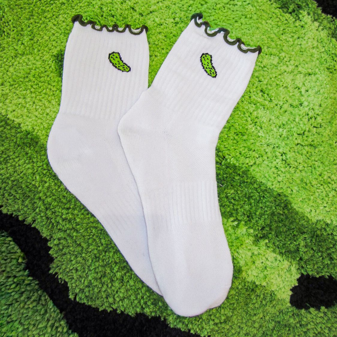 FRILLED PICKLE SOCKS