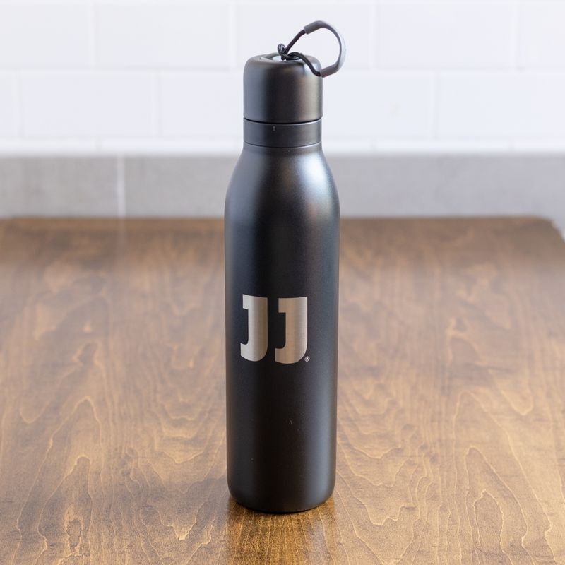 24 OZ BLACK FREESIP TWIST OWALA