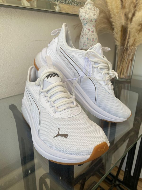 Tenis
