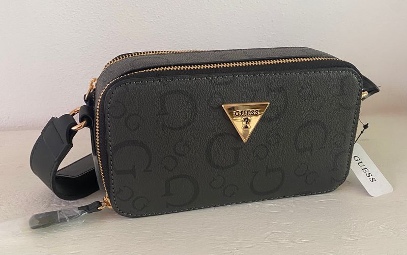 Crossbody Guess Negro