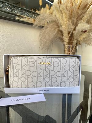 Cartera Calvin Klein
