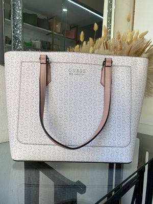 Tote GUESS