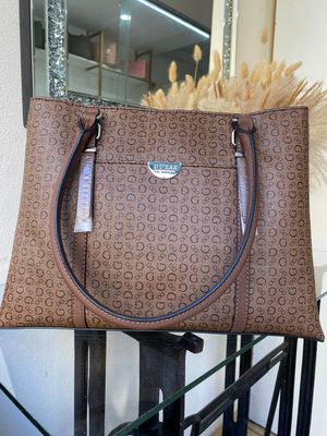 Tote Guess