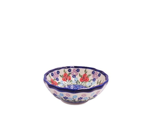 Red Berries Scalloped Bowl Red Berries Scalloped Bowl