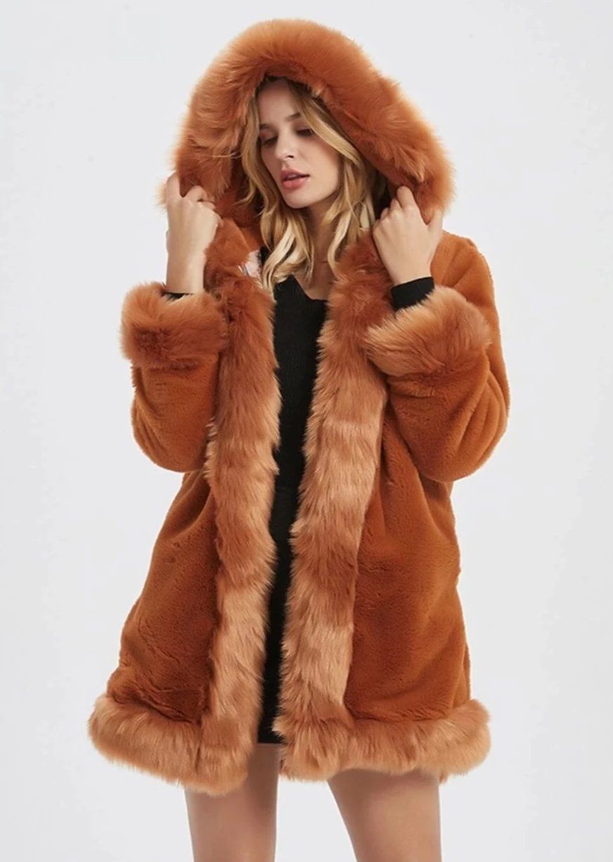 SAASHI Women&#39;s Hooded Faux Fur Collar Coat