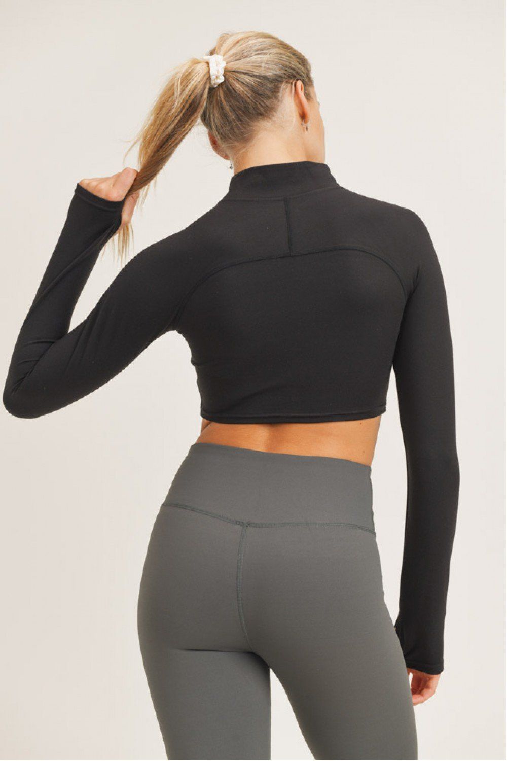 SAASHI High-Neck Cropped Active Top with Long Sleeves &amp; Thumbholes