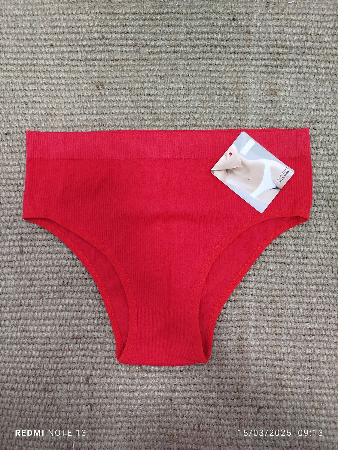 Bikini alto de microfibra