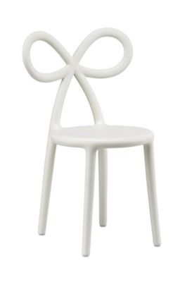 Kid’s White Ribbon Chair
