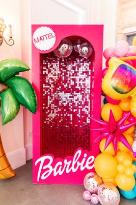 7ft Barbie Box