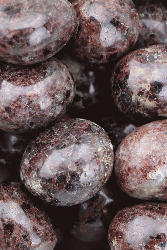 Garnet Round