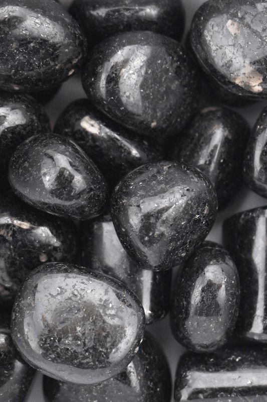 Nuummite