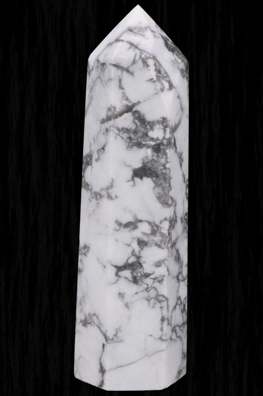 Howlite Point HLTP04