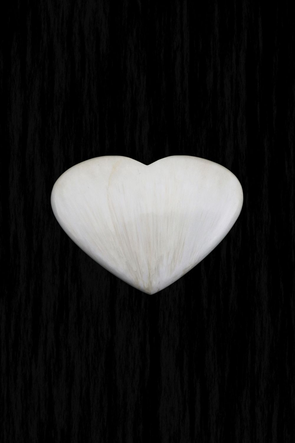 Scolecite Heart SCTH03