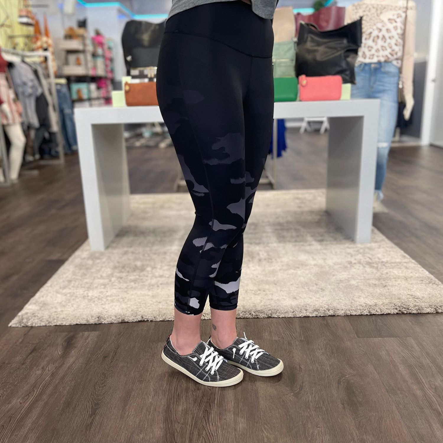 Camo High-Waisted Capri Leggings