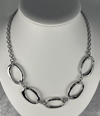 Silver Necklace with Thick Oval Links
