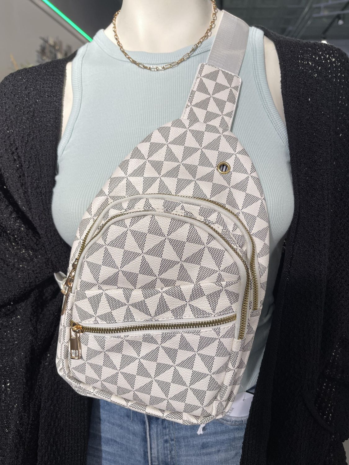 Alyssa Sling Bag - White &amp; Black