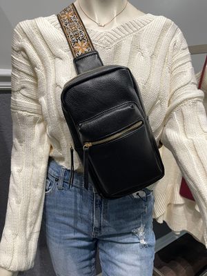 Mia Sling Bag, Color: Black