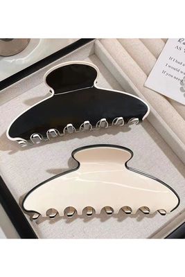 Contrast Claw Clip