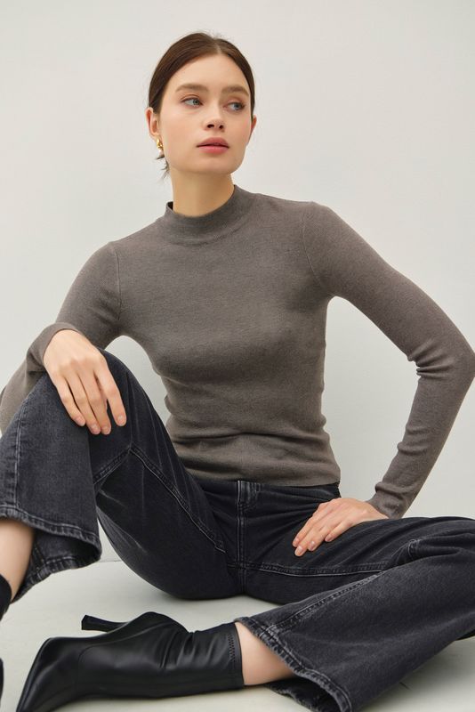 Fitted Mock Neck Sweaters (Multiple Colors)