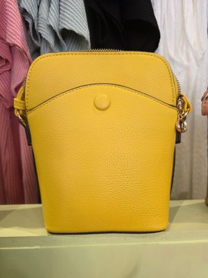 Crossover Bucket Bag (Multiple Colors)