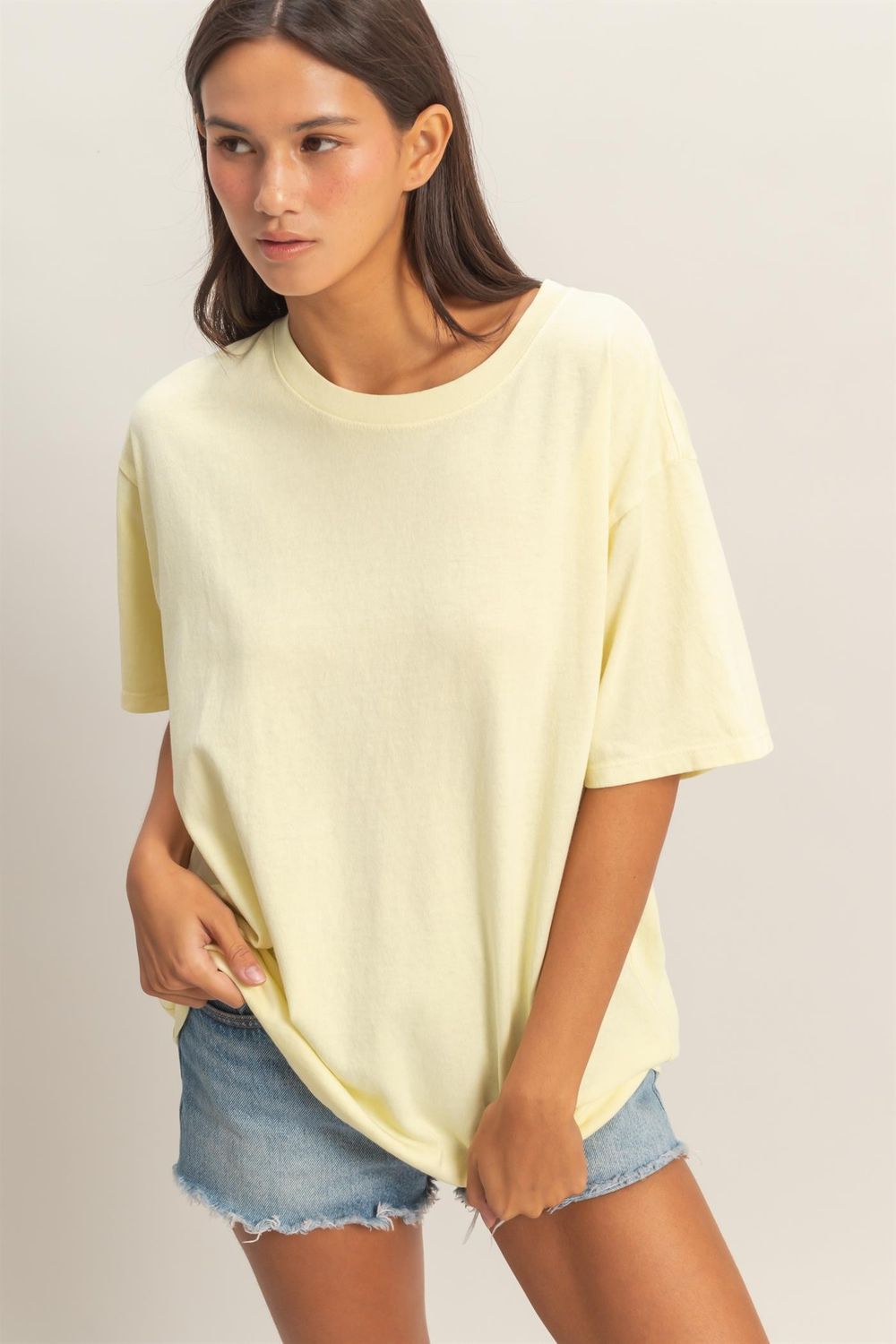 Jenny Basic Tee - Pale Yellow