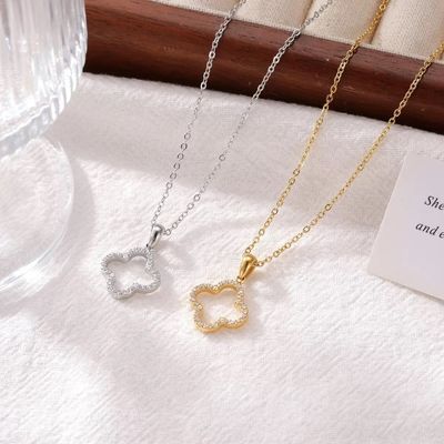 Clover Necklace