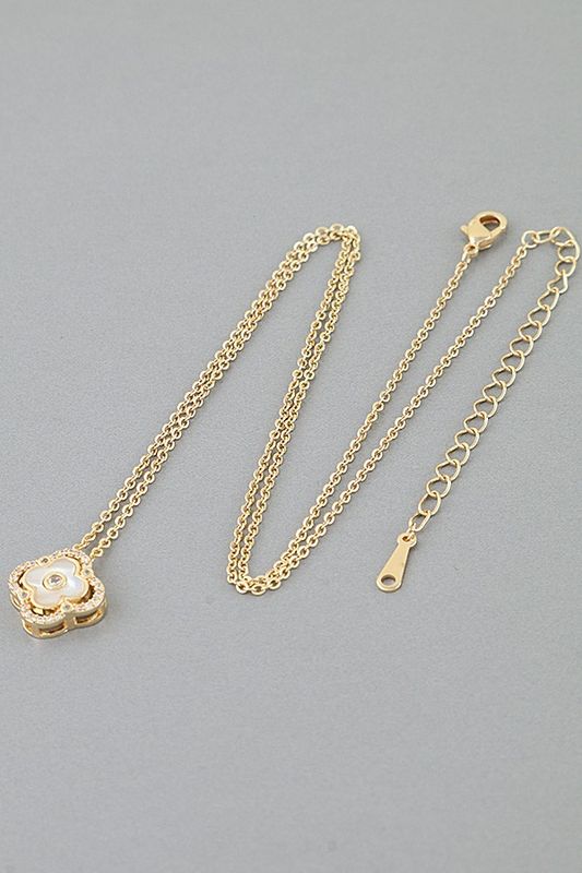 Gold Clover Necklace