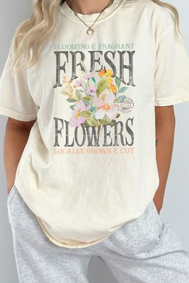 Fresh Flowers Graphic Tee - Cream
