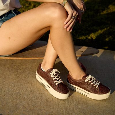 WOMENS FOOTWEAR