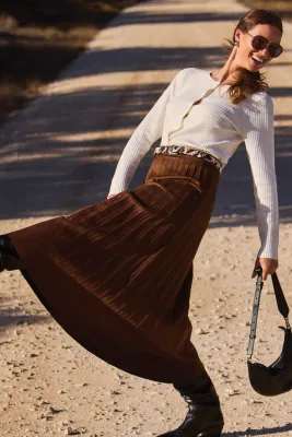 WOMENS APPAREL