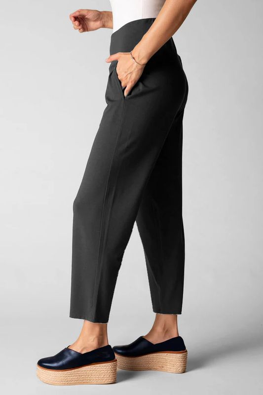 HABITAT | WOMENS BLACK CORE TRAVEL STRAIGHT LEG  PANT