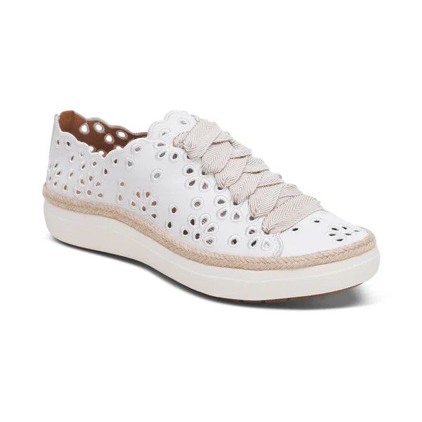 AETREX | WOMENS CHARLOTTE EYELET LACE UP SNEAKER