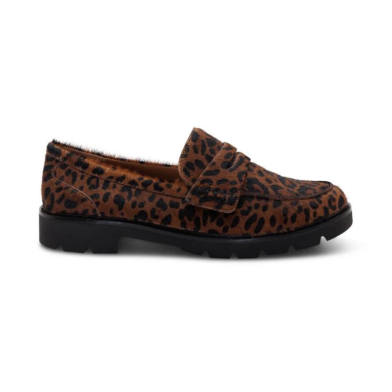 AETREX WOMENS LEOPARD COLLETTE LOAFER