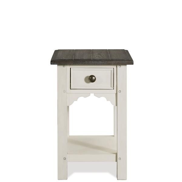 17212 Grand Haven Chairside Table (DISCONTINUED)