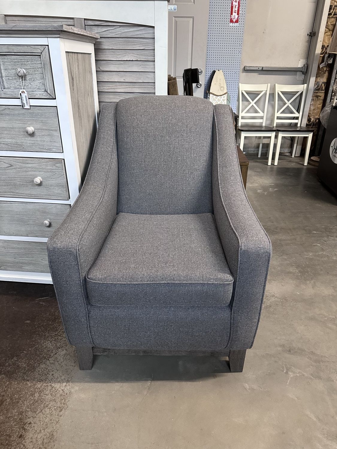 2070R Club Chair Charcoal 21553C - Riverloom leg