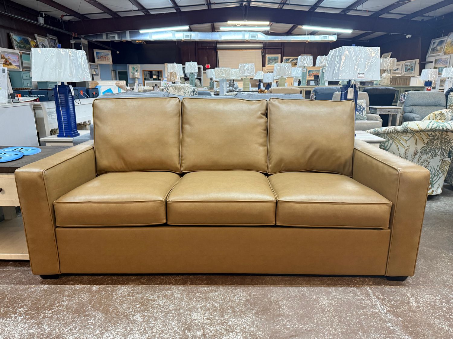 SP30542-50 Bentley Challenger 83 Tan Queen Sleeper
