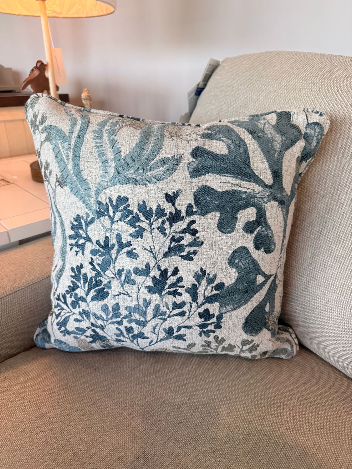 18" Pillow w/Cording Ocean 29422