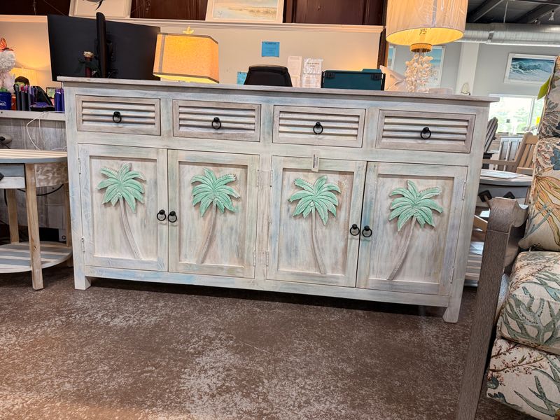 BD193 4 Door 4 Drwr Palm Sideboard