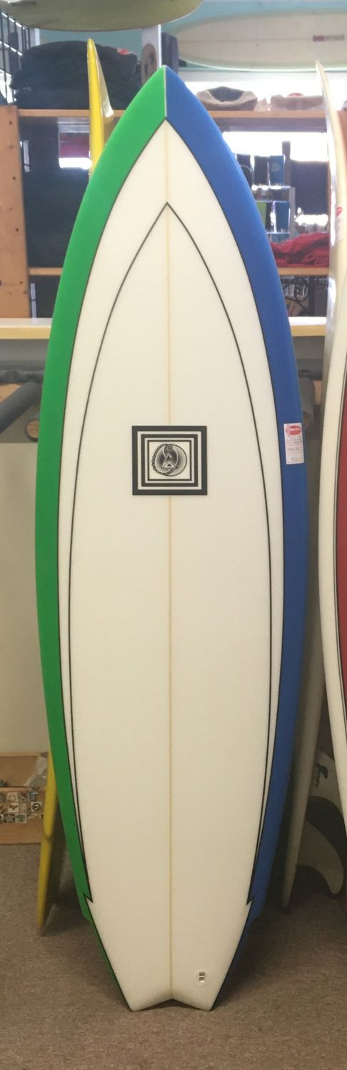 5&#39;10 Clean Ocean Surfboards King Fish