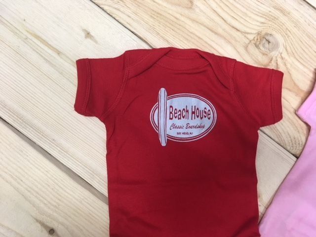 BEACH HOUSE KIDS ONESIES S/S, Color: Red, Size: Newborn