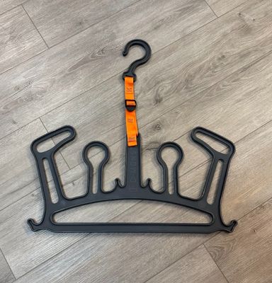 C Monsta Wetsuit Hanger
