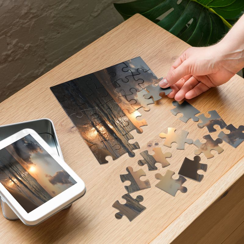 Puzzle et sa boîte en métal - 01225 Puzzle et sa boîte en métal - 01225