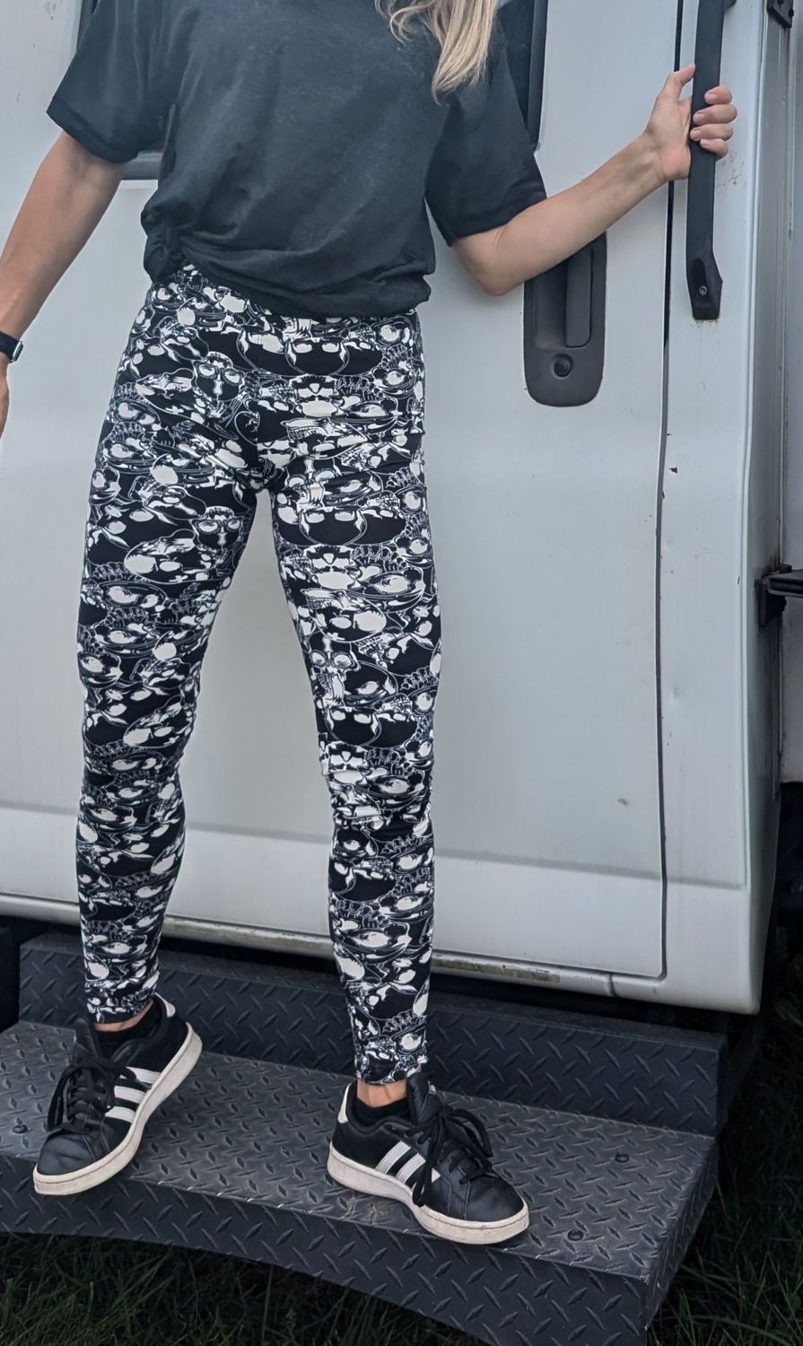 Ultra Soft Skull Print Legging