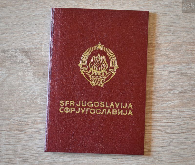 Yugoslavia 1976-1985 Passport, good looking woman