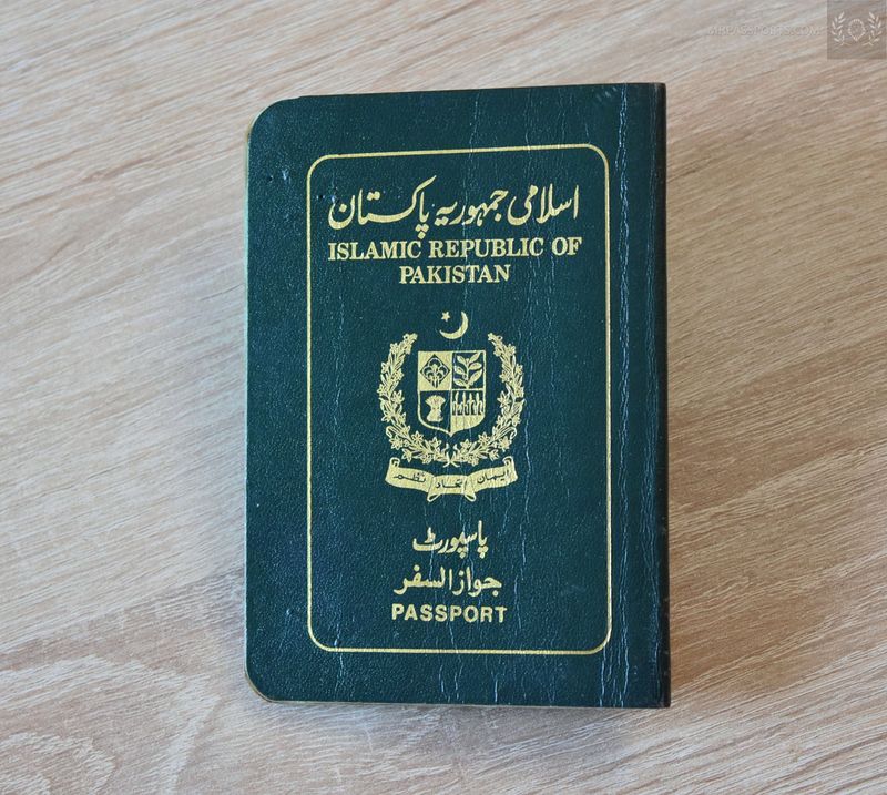 Pakistan 2005-2010 Passport, Greek visas, very rare