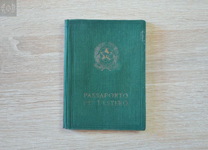 Italy 1952-1957 passport, given at Tripolis