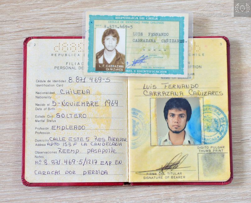 Chile 1988-1990 passport + ID card same person